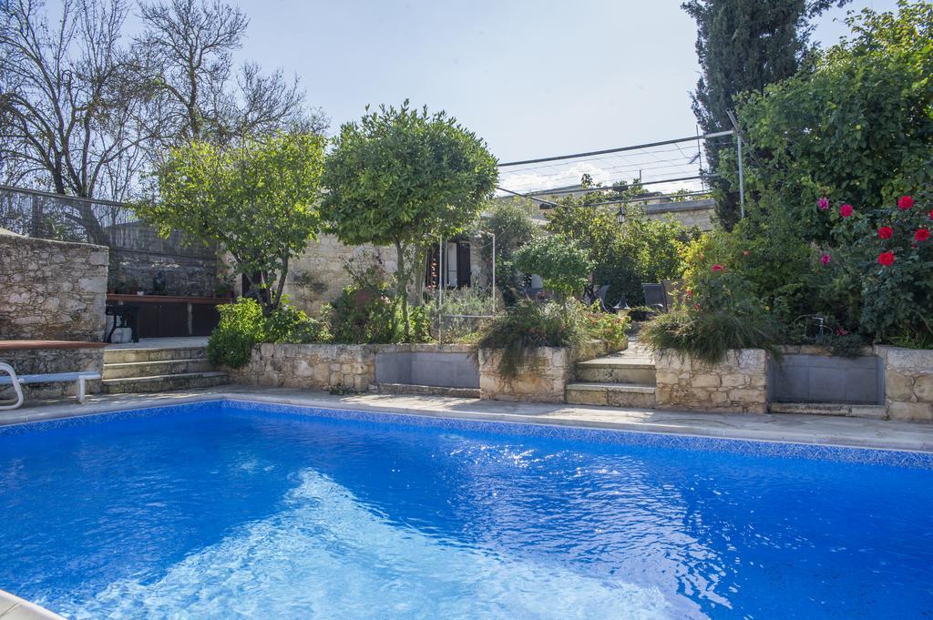 Sappho Manor House Apartment Dhrousha